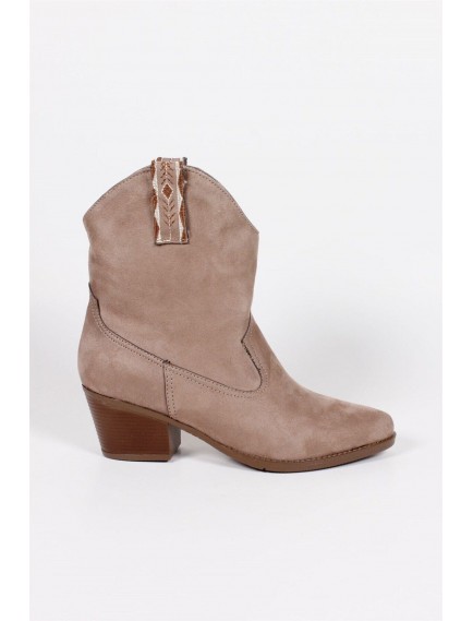 Zoy Süet Kadın Bot