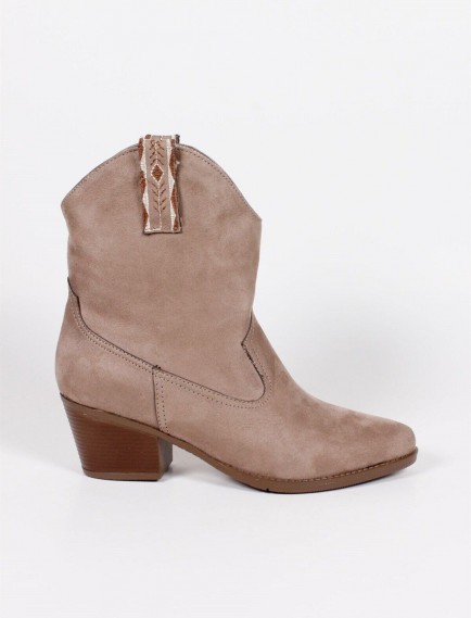 Zoy Süet Kadın Bot